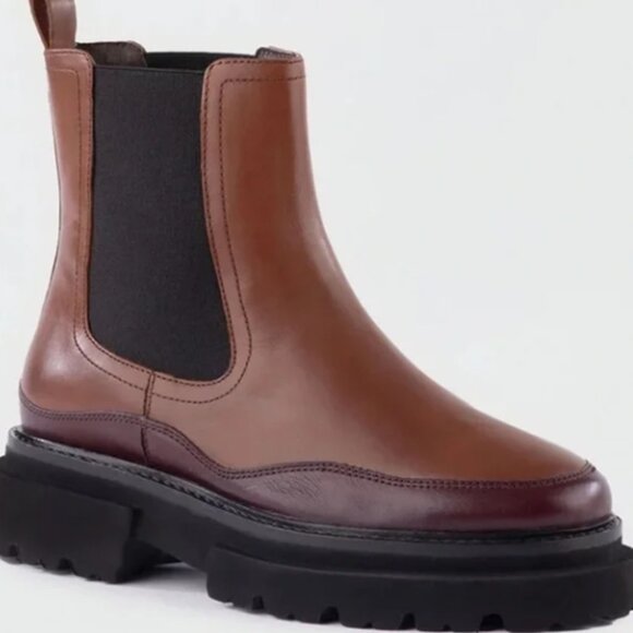 Seychelles • brown leather chelsea boots - Picture 2 of 11